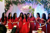 Ảnh hiếm hoi trong lễ ăn hỏi của Khắc Việt và DJ Thảo Bebe