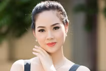 Hoa hậu Mai Phương xinh đẹp rạng ngời sau 16 năm đăng quang