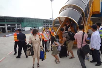 Giá tàu, máy bay tết tăng 10% so với năm ngoái