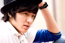 Show diễn Lee Min Ho: Hỏa mù và lo lắng