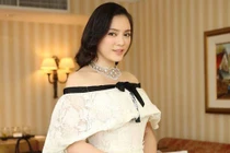 "Lý Nhã Kỳ không có thời gian nói mãi về chiếc đầm!"