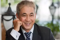 Chuyện ít biết về “gã đầu bạc” Tùng Yuki