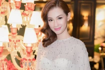 MC Quỳnh Chi từ chối đại gia vì bị đòi cưới nhanh