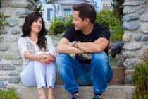 Phản ứng của Quang Minh trước tin đồn ly hôn Hồng Đào