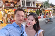 Vợ ca sĩ Đăng Khôi động viên chồng sau ca phẫu thuật 