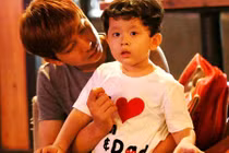 Con trai Tim tập hát diễn show Phương Thảo - Ngọc Lễ