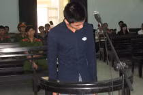 Rủ bé gái 12 tuổi đi nhậu rồi làm chuyện người lớn