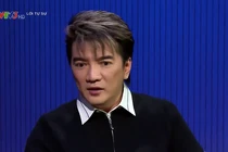 Đàm Vĩnh Hưng nhắc chuyện giới tính, tiết lộ có người yêu ở Mỹ