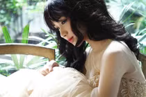 Bất ngờ với loạt ảnh xinh như mộng của Hòa Minzy