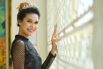 Hoa hậu Trái đất 2015 khoe nhan sắc rạng ngời cùng Thu Ngân, Ngọc Anh