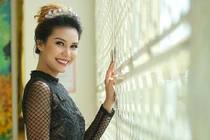 Hoa hậu Trái đất 2015 khoe nhan sắc rạng ngời cùng Thu Ngân, Ngọc Anh