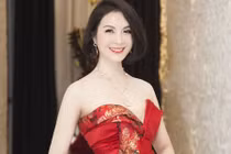 MC Thanh Mai đẹp ngỡ ngàng bất chấp tuổi tác