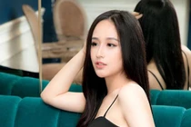 Mai Phương Thúy chơi hàng hiệu đẳng cấp: Mua đồng hồ gần 2 tỷ nhưng không đeo vì... nặng