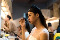 Dàn diễn viên hài miền Nam tất bật diễn kịch trước Tết Canh Tý