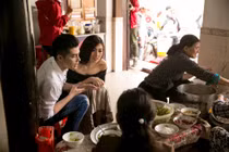 Noo Phước Thịnh cùng mẹ và Tú Anh về thăm quê ngoại