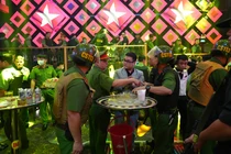 Đột kích bar Paris Night Club, phát hiện 42 người dương tính ma túy