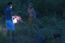 “Bố ơi! Mình đi đâu thế“: Xuân Bắc vào núi tìm dê