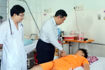 Hơn 220 người nhập viện, chủ quán cơm gà xin nhận trách nhiệm