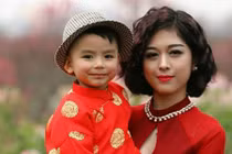 Hiền Barbie không hối hận vì có con năm 19 tuổi