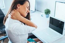 Bệnh thường gặp ở người làm báo, nhân viên văn phòng