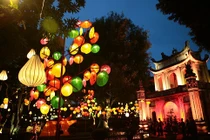 Tìm về tết Trung thu xưa trong Thu Vọng Nguyệt 