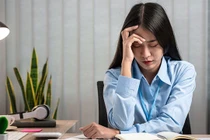 Nữ đồng nghiệp có tính xấu khiến cả công ty tẩy chay 