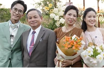 Cặp đôi TikToker Tizi - Đích Lép ăn mừng Valentine độc lạ