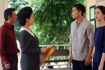 Nghẹn đắng khi phát hiện bố chồng tương lai đang tán tỉnh mẹ tôi