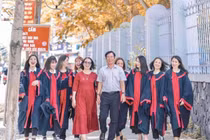 Sinh 8 con gái, vợ chồng nhận "lộc trời thương" tuổi xế chiều