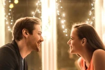 Cô chủ mất cả chì lẫn chài vì say tình trai trẻ làm thuê