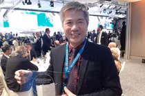 Bạn trai ca sĩ Thanh Lam nhận giải thưởng quốc tế về phẫu thuật