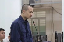 Quản lý sòng bạc khai chuyển tiền bảo kê cho cựu Cảnh sát hình sự