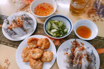 Món ăn bình dân mang hương vị biển hút du khách ở Hạ Long