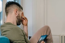 Qua lại với phụ nữ có chồng, "phi công trẻ" nhận trái đắng