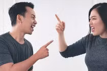 Chồng nhất quyết không thờ cúng bố mẹ vợ trong nhà