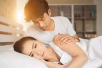 Vợ nằm mơ gọi tên người lạ, chồng xót xa khi biết sự thật