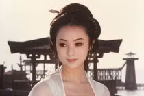 Đời tư nhiều ồn ào của "Tây Thi đẹp nhất màn ảnh"