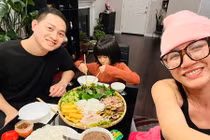 Trang Trần khoe được chồng tặng xe hậu ồn ào công việc ở Mỹ