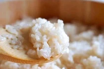 Rủi ro sức khỏe khi ăn cơm nhão nhiều người không biết 