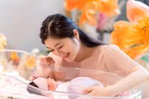 “Ngọc nữ phim giờ vàng THVL” Thanh Trúc khoe con gái