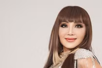 Cuộc sống hiện tại của ca sĩ chuyển giới đầu tiên ở Việt Nam 