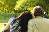 Tôi có nên ngăn cấm con gái yêu người lớn tuổi, có 5 con?