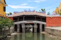 'Khoác áo mới' hơn 20 tỷ, Chùa Cầu nổi tiếng Hội An gây bất ngờ