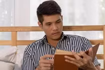 Vợ mất 3 năm, chồng bật khóc khi đọc nhật ký 