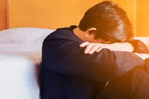 Đau lòng khi người mình yêu đơn phương có cuộc sống khổ sở