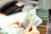 Bố tôi đòi chia tài sản hơn 2 tỷ cho cô giúp việc 