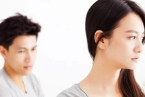 Biết lương đồng nghiệp của chồng 60 triệu/tháng, tôi muốn ly hôn