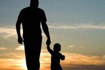 Người đàn ông đề nghị làm giả kết quả xét nghiệm ADN con mình