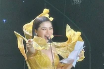 Lệ Quyên nói gì giữa ồn ào phá kịch bản trao giải?