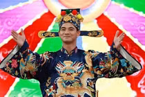 Xuân Bắc đỗ 4 trường đại học, 2 lần đoạt giải thi sắc đẹp